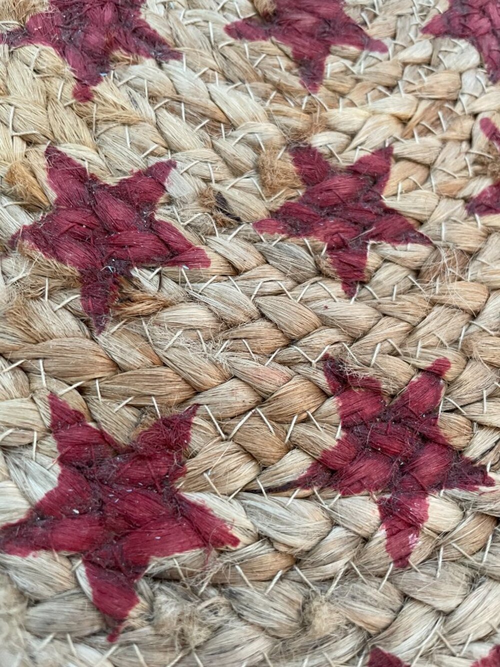 Set of 2 Stars & Stripes Jute Round Placemats Reversible Red Stars USA - Picture 4 of 9